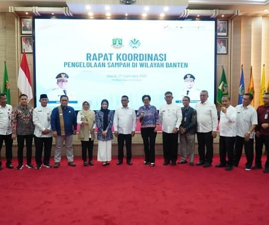 Bupati Pandeglang Minta Dukungan KLH Atasi Persoalan TPA Bangkonol