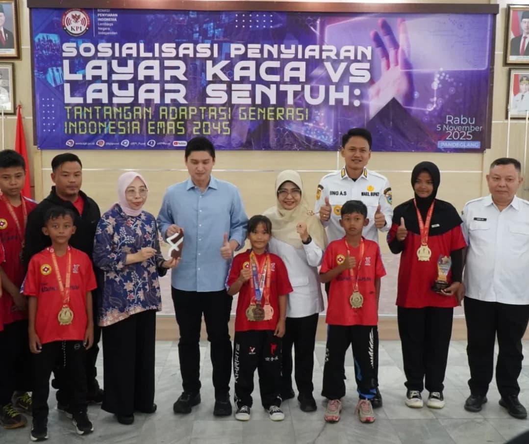 Bupati Pandeglang Raden Dewi Setiani menghadiri acara Sosialisasi penyiaran, di Pendopo Pandeglang