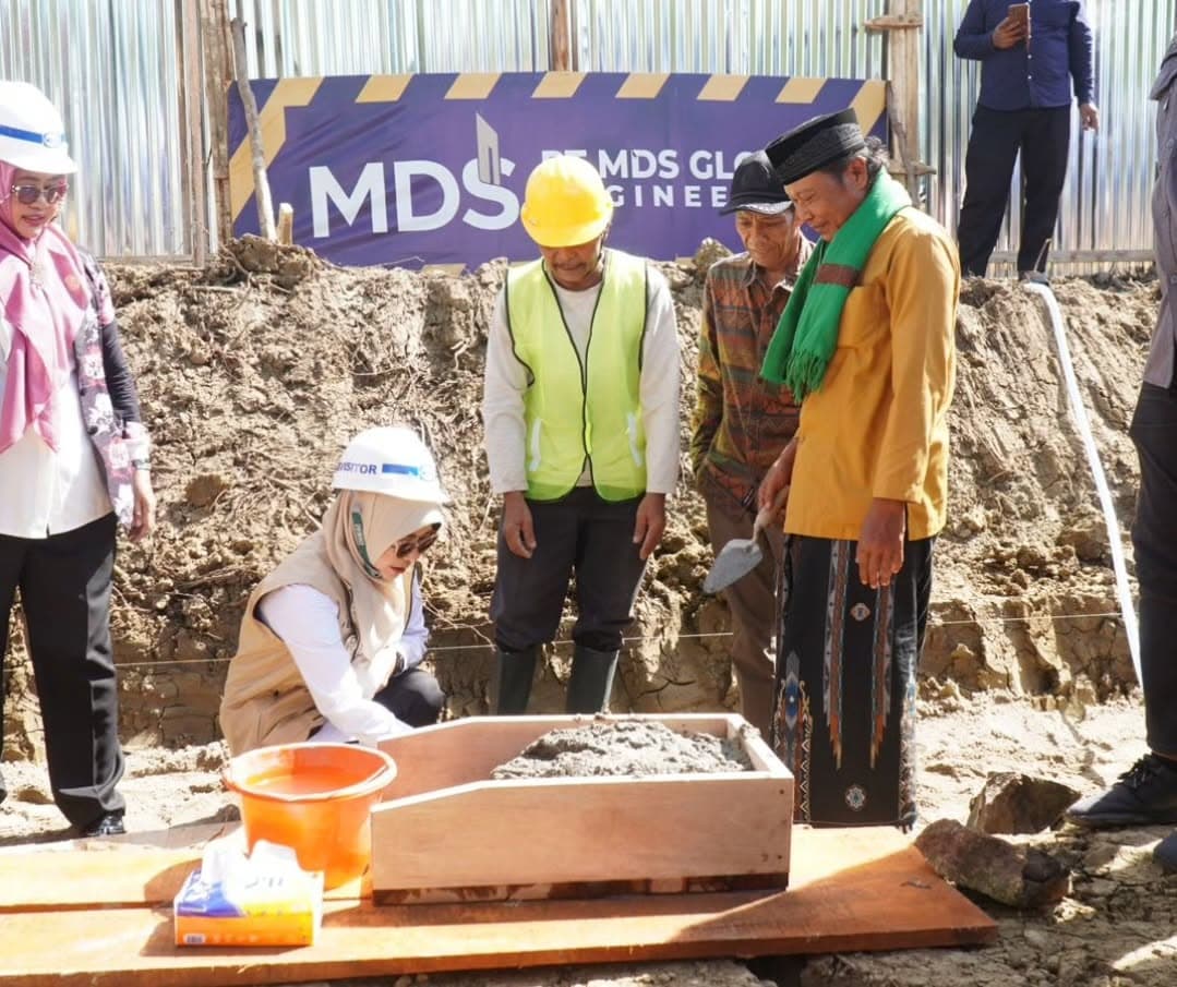 Bupati Pandeglang Hadiri Ground Breaking Pembangunan  SDN Pasir Sedang 2 Terdampak Proyek TOL Serang - Panimbang