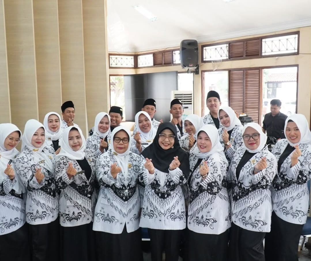 Bupati Pandeglang Hadiri Resepsi HUT PGRI Ke 80 dan HGN Ke 2025 ' Apresiasi Guru Melalui PGRI Pandeglang Award 2025