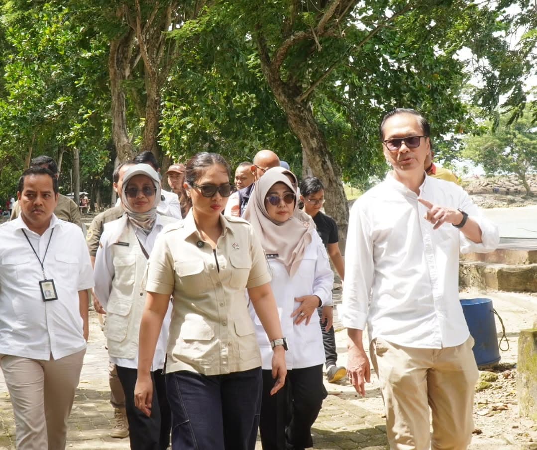 Kunjungi Tanjung Lesung, Wamenparekraf Puji Potensi Wisata Bahari di Kabupaten Pandeglang