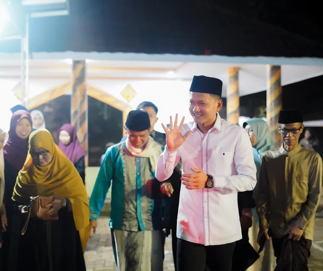 Wakil Bupati  Pandeglang Ing Andri Menghadiri Tabligh Akbar di Ponpes Ath - Tohariyyah Kecamatan Saketi